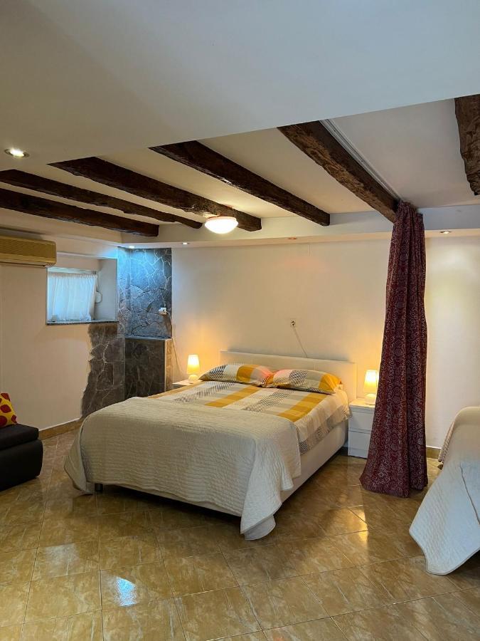 Apartments Bernarda Skrbcici Екстер'єр фото