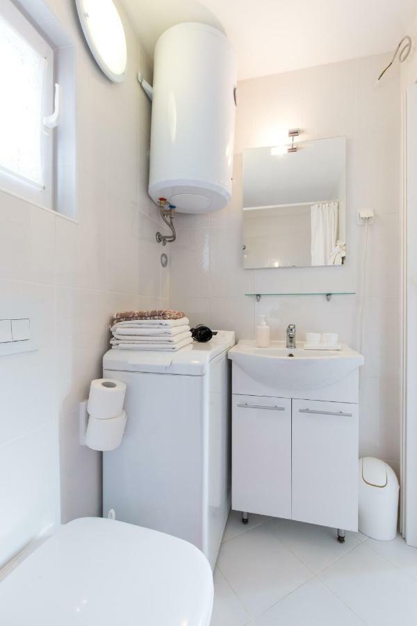 Apartments Bernarda Skrbcici Екстер'єр фото