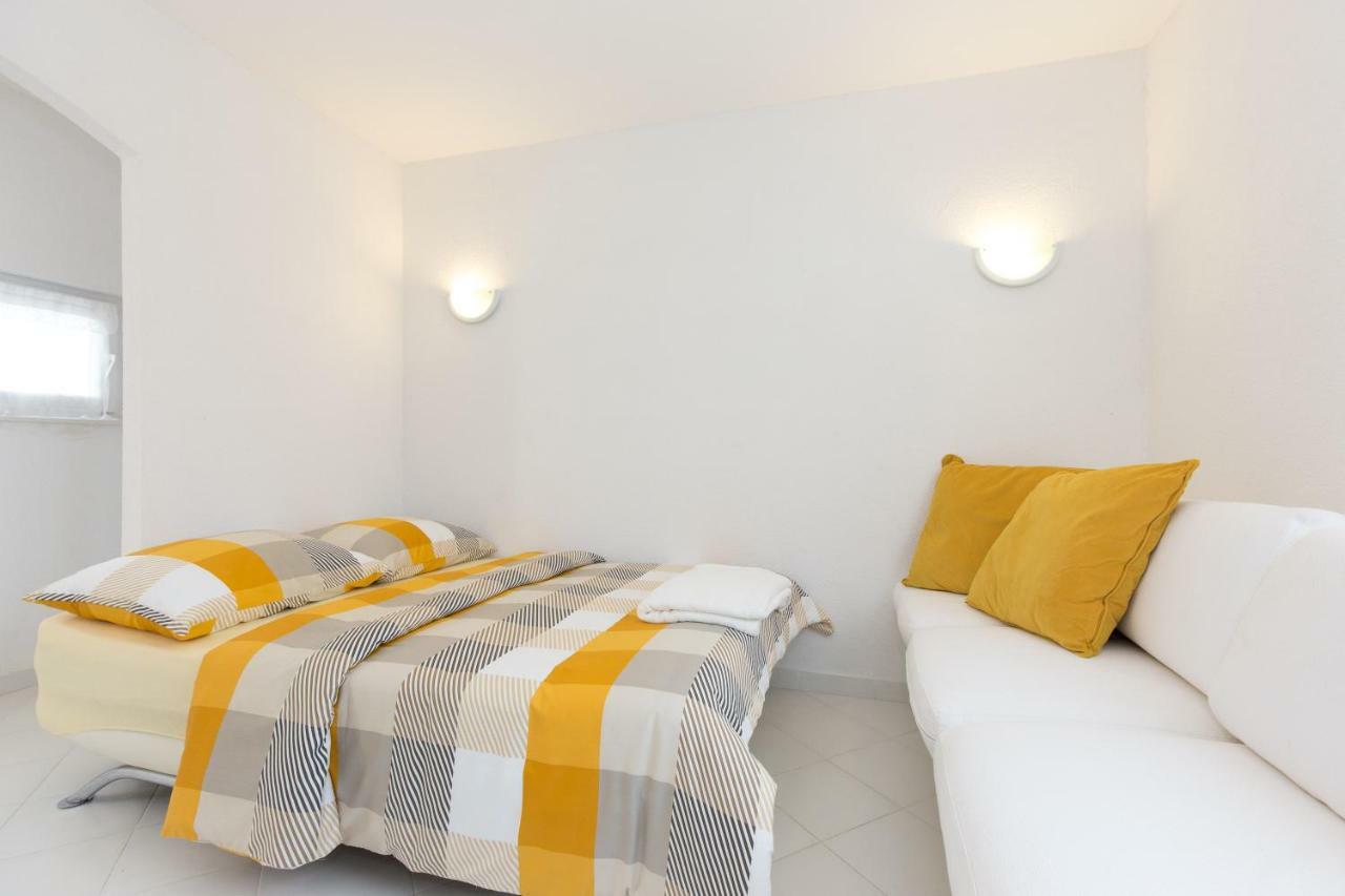 Apartments Bernarda Skrbcici Екстер'єр фото