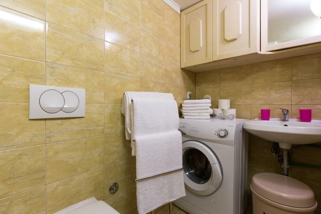 Apartments Bernarda Skrbcici Екстер'єр фото